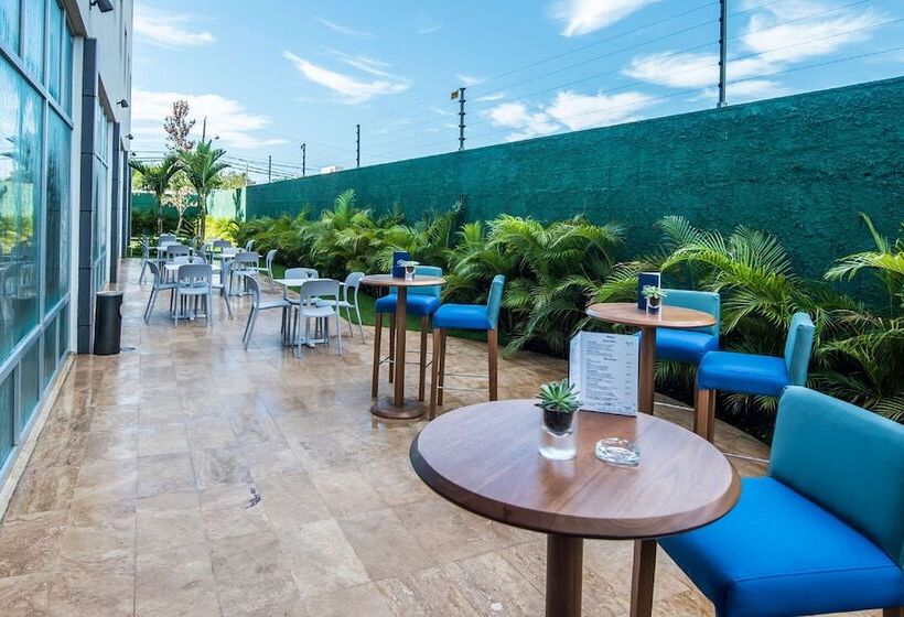 Fotos del hotel Hampton By Hilton Santo Domingo Airport:  42