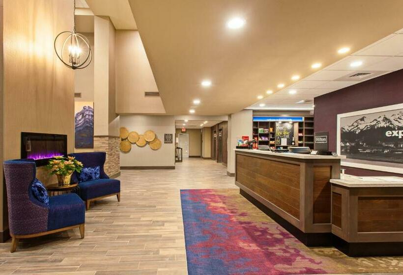 هتل Hampton Inn & Suites Leavenworth