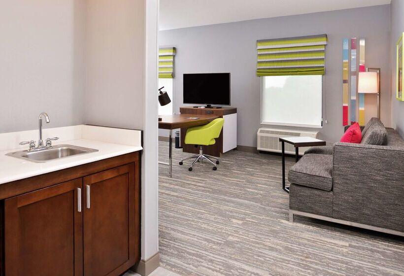 Отель Hampton Inn & Suites St. Paul Oakdale/woodbury