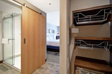 هتل Hilton Garden Inn Jackson