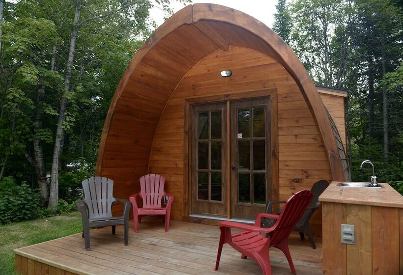 هتل Les Prets A Camper Du Camping Tadoussac