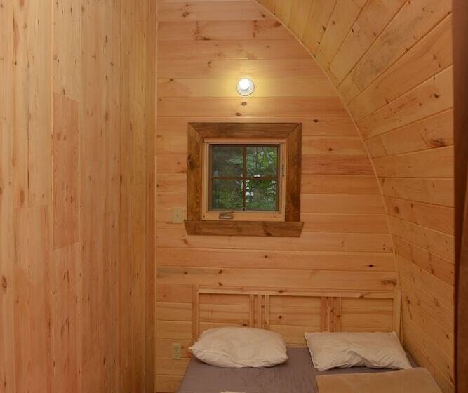 هتل Les Prets A Camper Du Camping Tadoussac