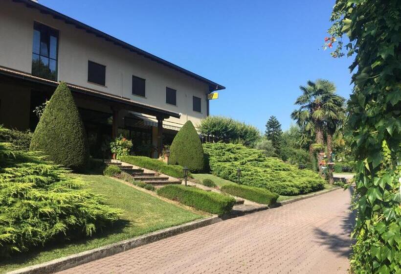 فندق Merloni
