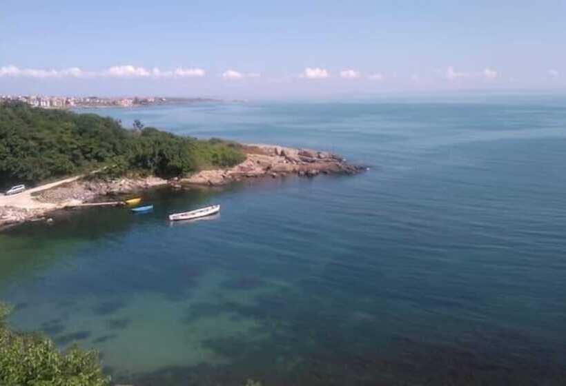 هتل Paradise Bay