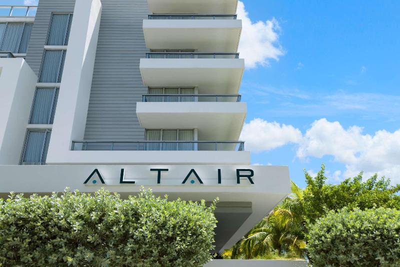 هتل The Altair Bay Harbor