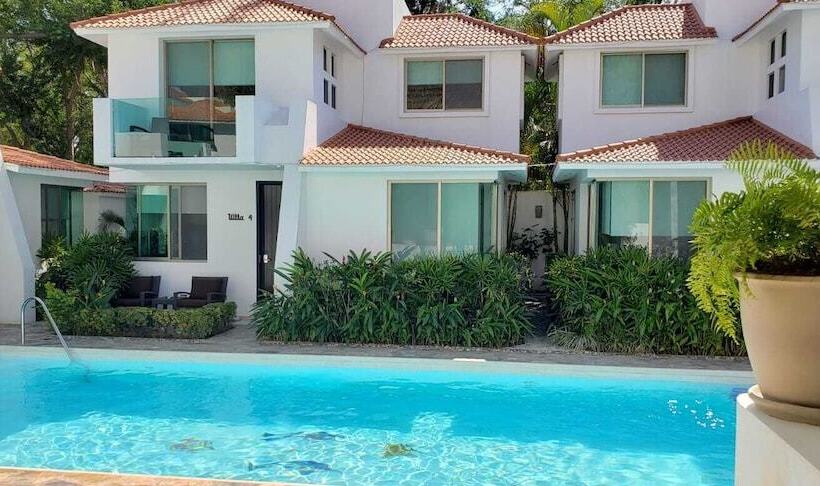 هتل Villas Maria Isabel