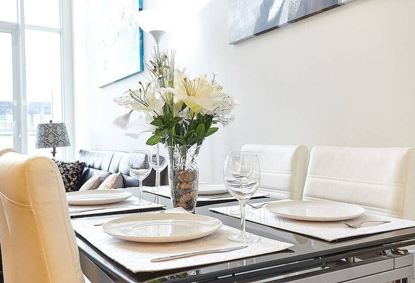 Lavish Suites   Two Story Loft   Downtown Toronto