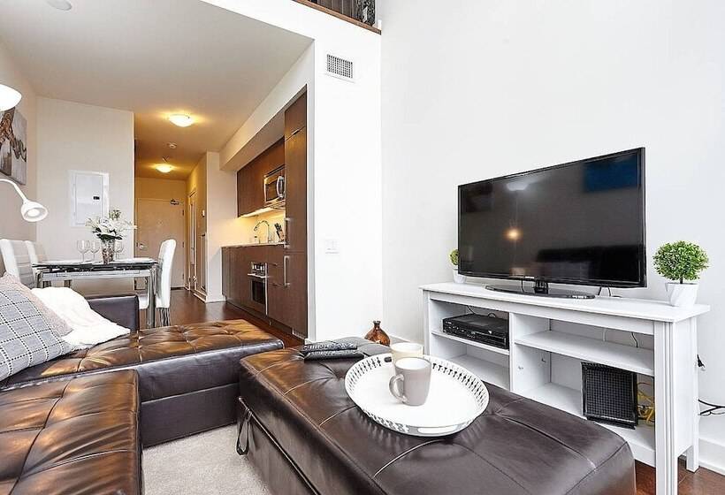 Lavish Suites   Two Story Loft   Downtown Toronto