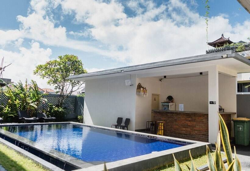 هاستل Kayuma House Canggu