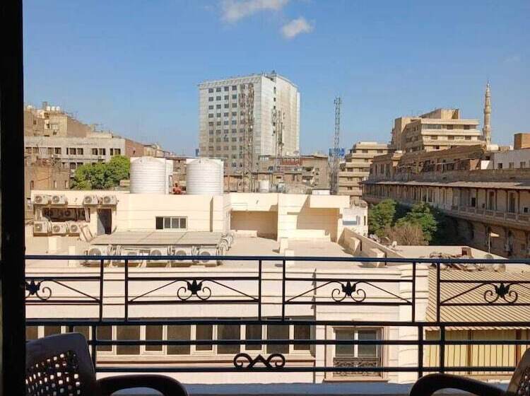 هاستل New Palace