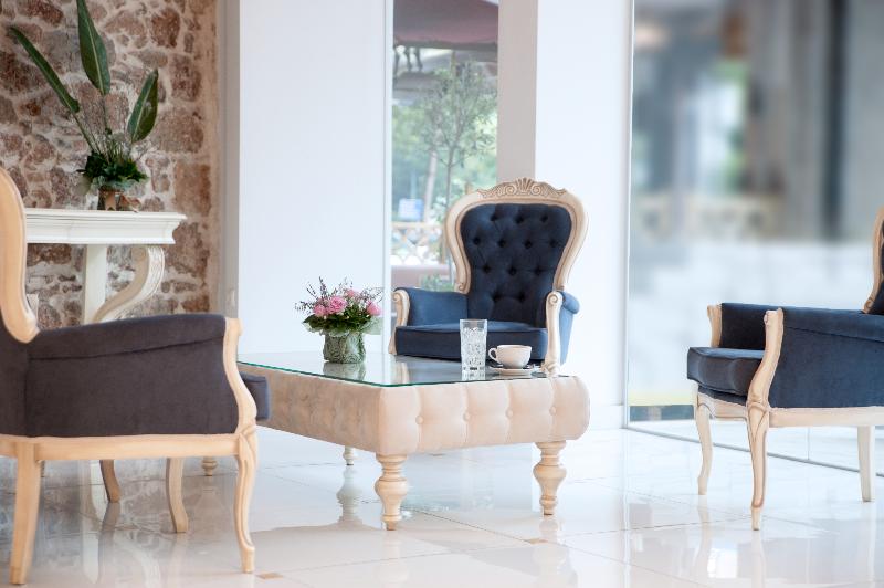 هتل Acropolian Spirit Boutique