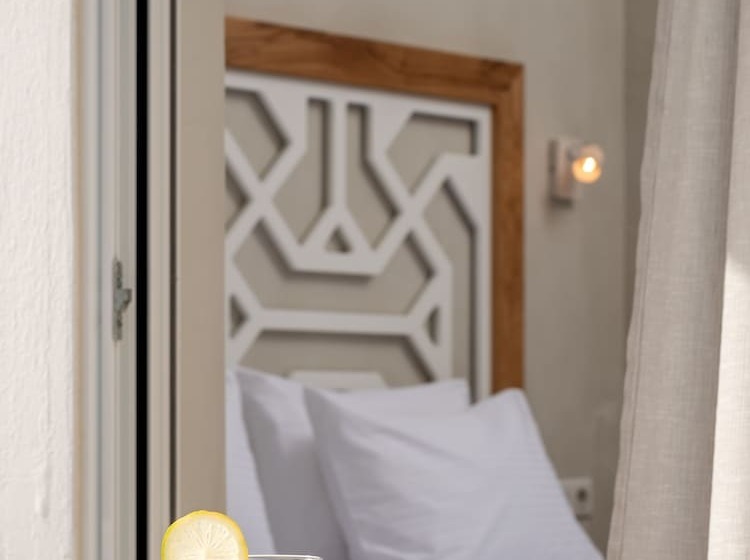 هتل Apollo Apartments