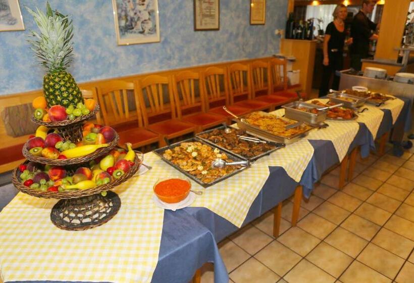 酒店 Fasching