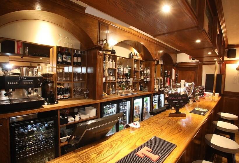 هتل Ferry Inn