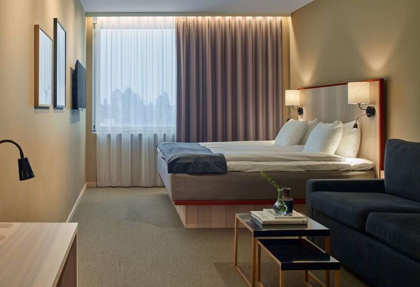 هتل Scandic Arlandastad