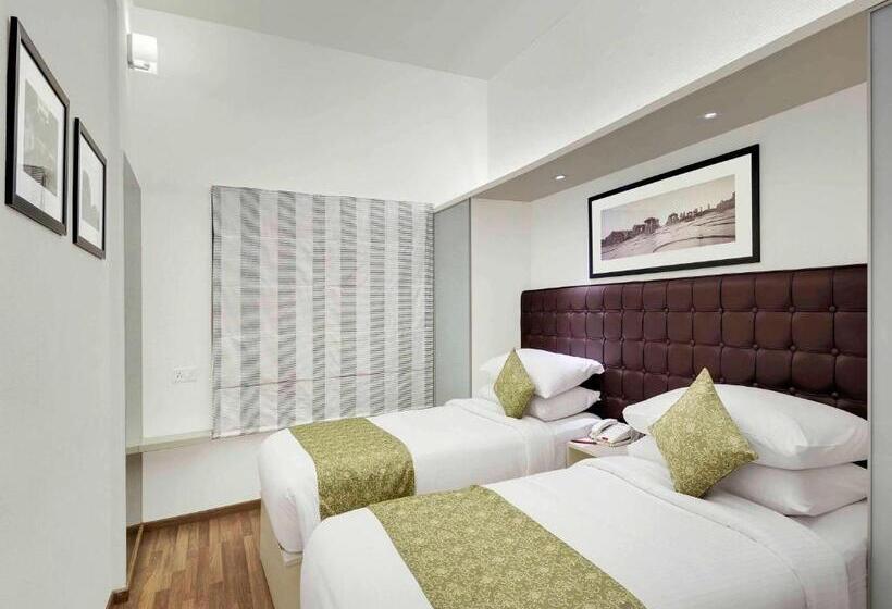 هتل Grand Mercure Vadodara Surya Palace
