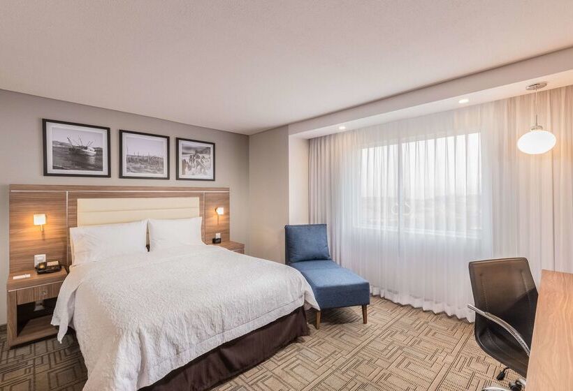 هتل Hampton Inn By Hilton Tijuana