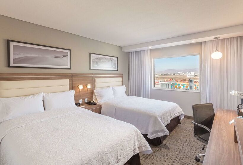 هتل Hampton Inn By Hilton Tijuana