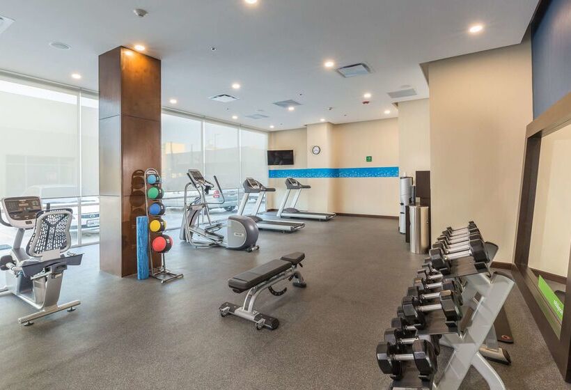 هتل Hampton Inn By Hilton Tijuana