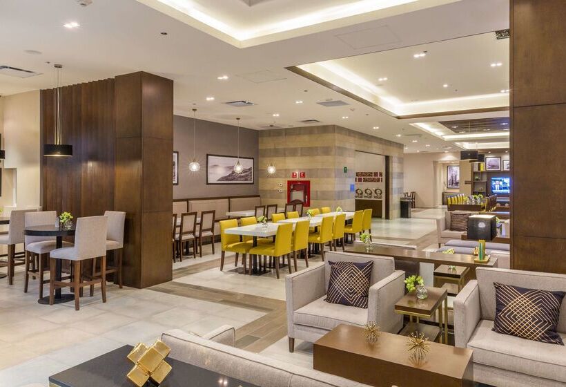 هتل Hampton Inn By Hilton Tijuana