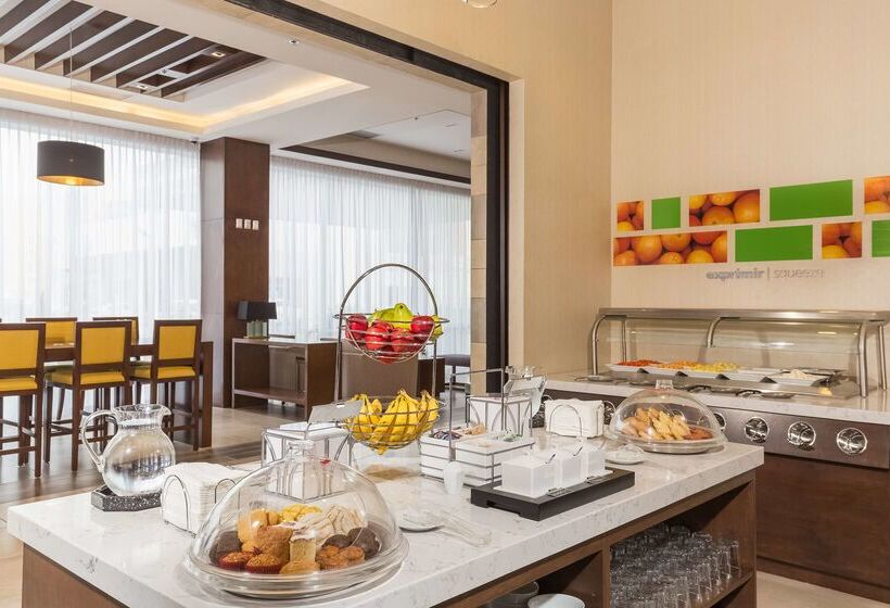 هتل Hampton Inn By Hilton Tijuana