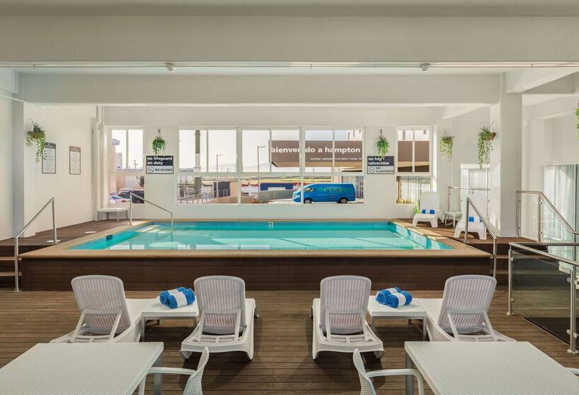 هتل Hampton Inn By Hilton Tijuana