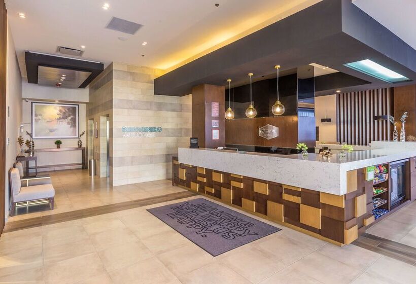هتل Hampton Inn By Hilton Tijuana