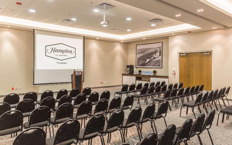 هتل Hampton Inn By Hilton Tijuana