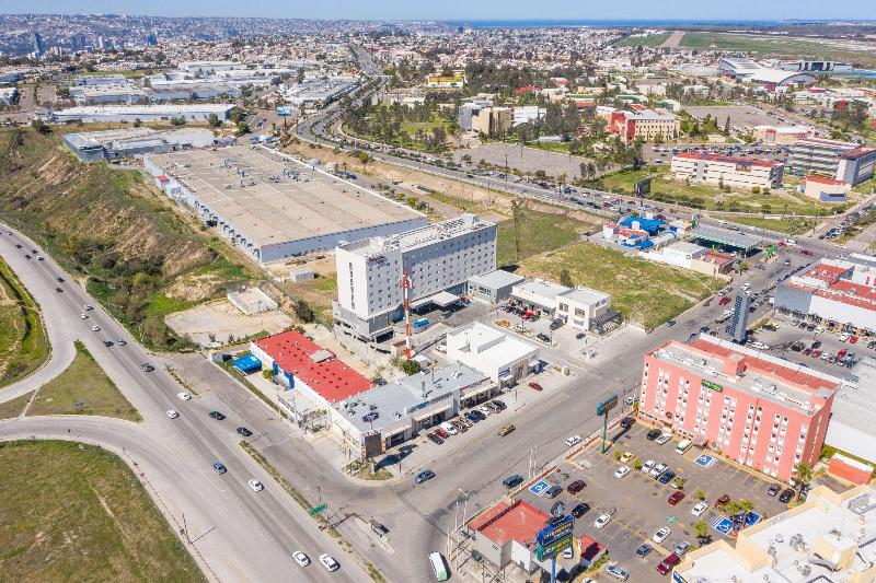 هتل Hampton Inn By Hilton Tijuana