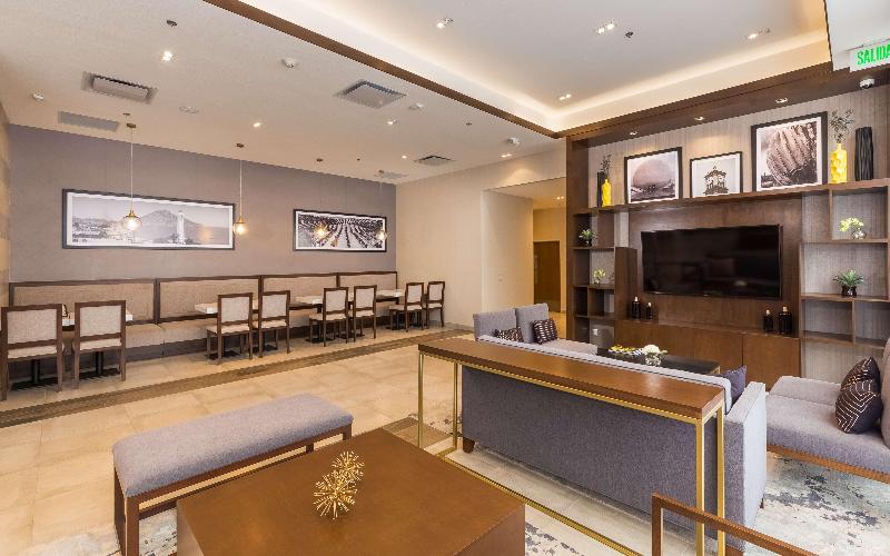 هتل Hampton Inn By Hilton Tijuana
