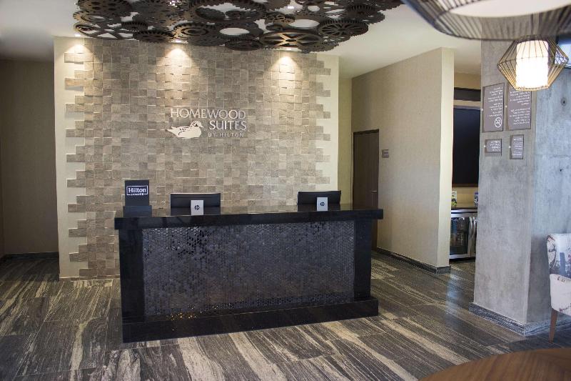 هتل Homewood Suites By Hilton Silao Airport