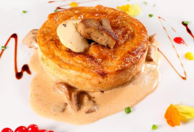ホテル Hôtel & Spa Château De La Côte   Brantôme