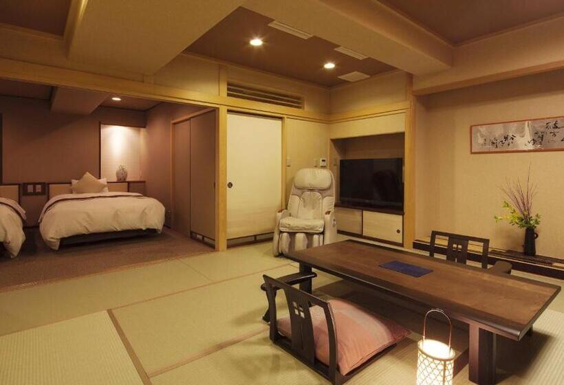هتل Kazurabashi