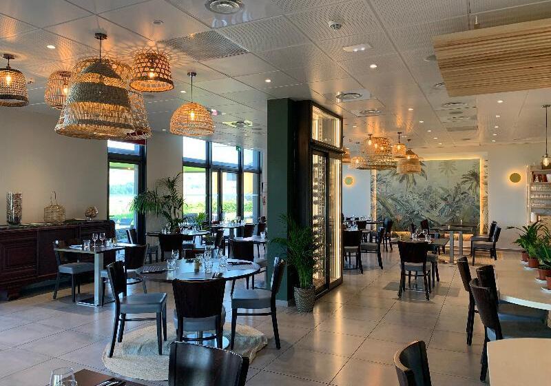 בית מלון כפרי L Horizon  Restaurant La Fougassette