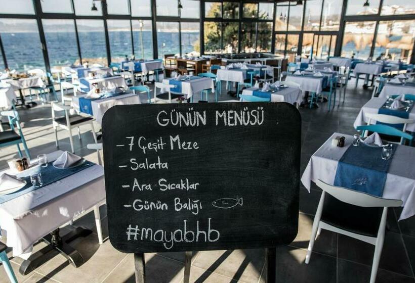 Maya Bistro Hotel & Beach