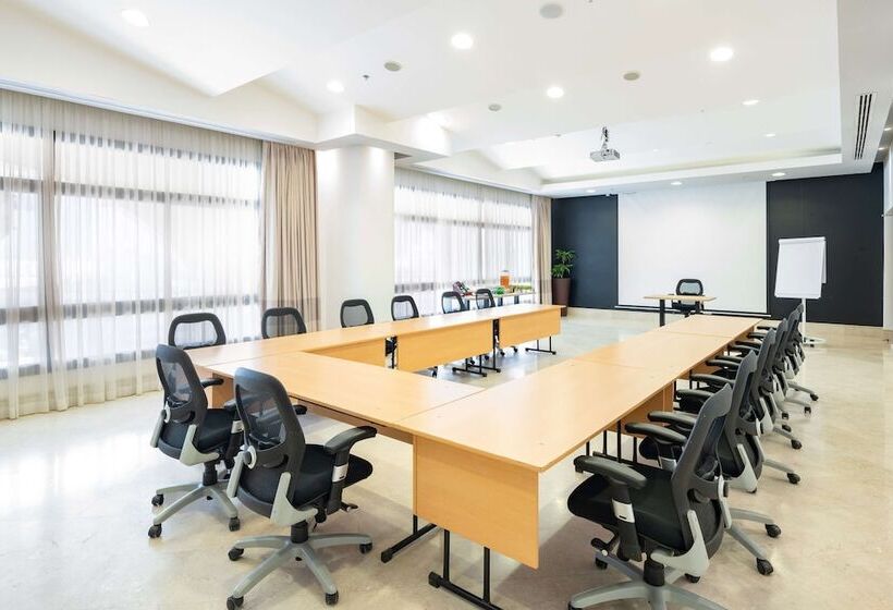 هتل Park Inn By Radisson Makkah Al Naseem