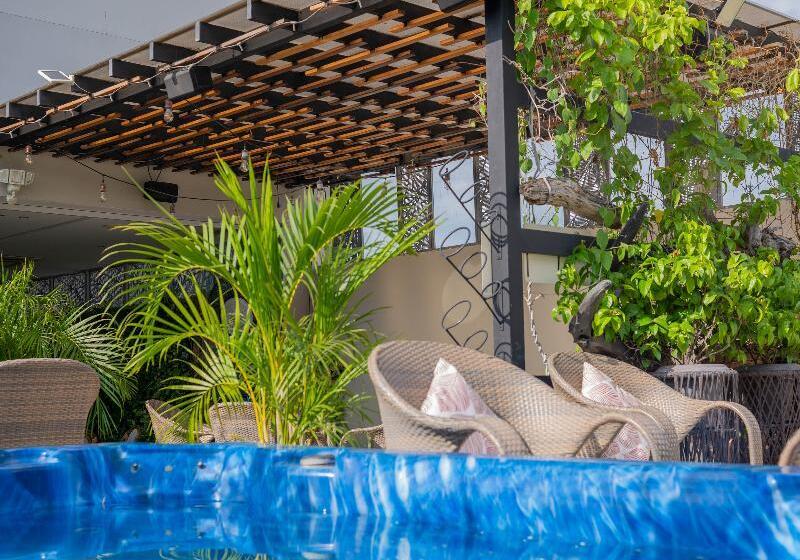 هتل Perla Suite Santa Marta