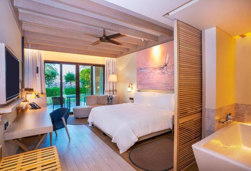 هتل Saadiyat Rotana Resort And Villas