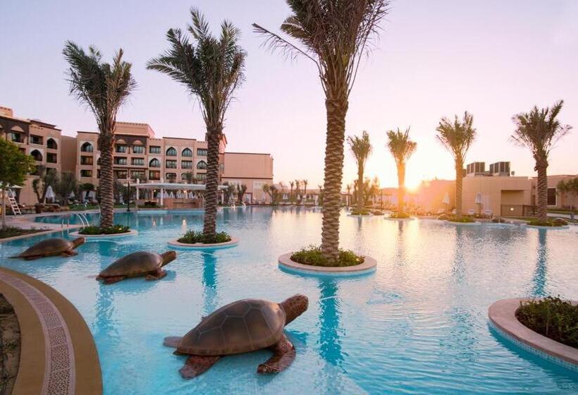 هتل Saadiyat Rotana Resort And Villas