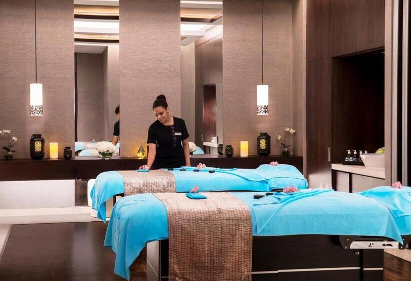 هتل Saadiyat Rotana Resort And Villas