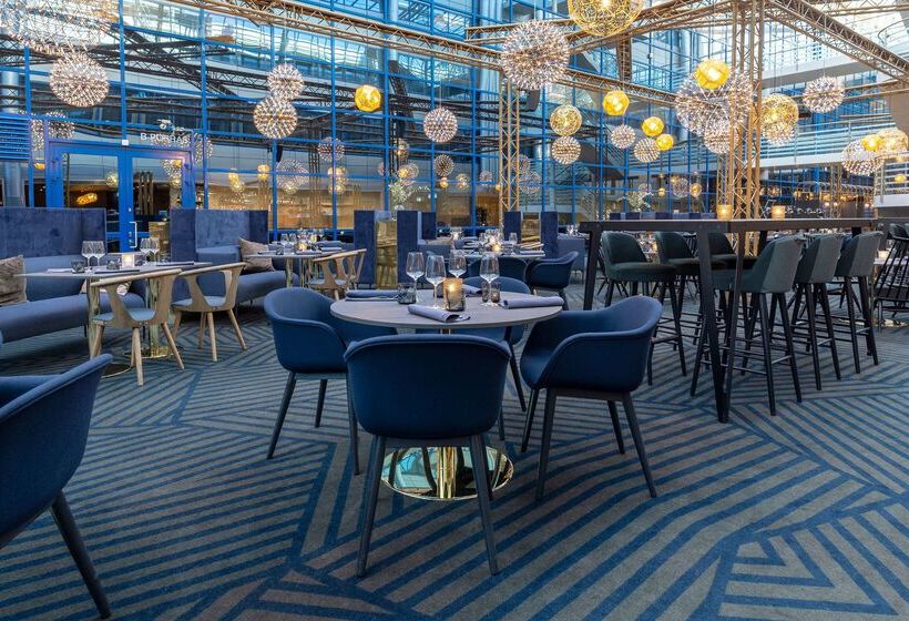هتل Scandic Helsinki Airport