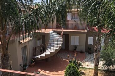Kris Apartments