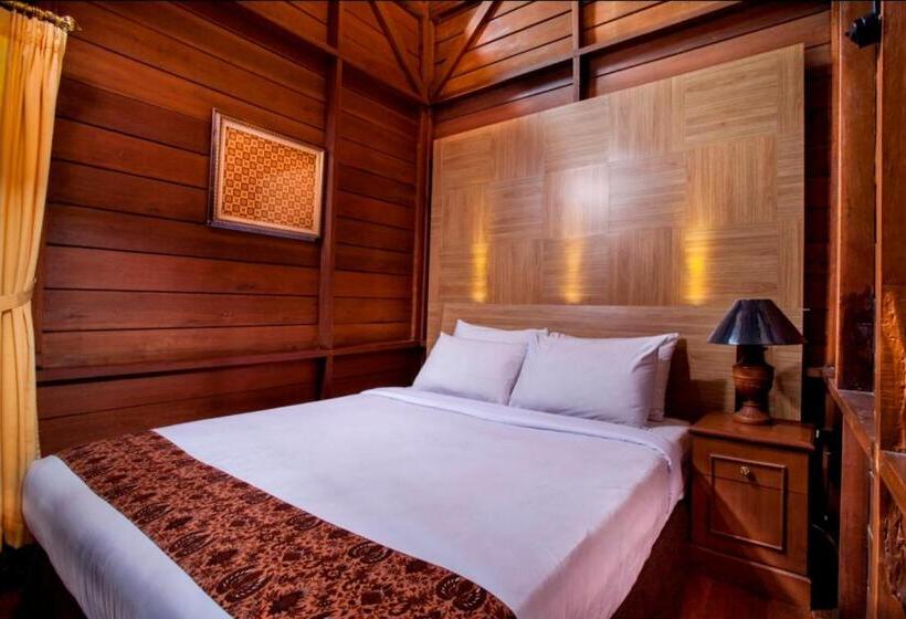 استراحتگاه Citra Cikopo Hotel & Family Cottages
