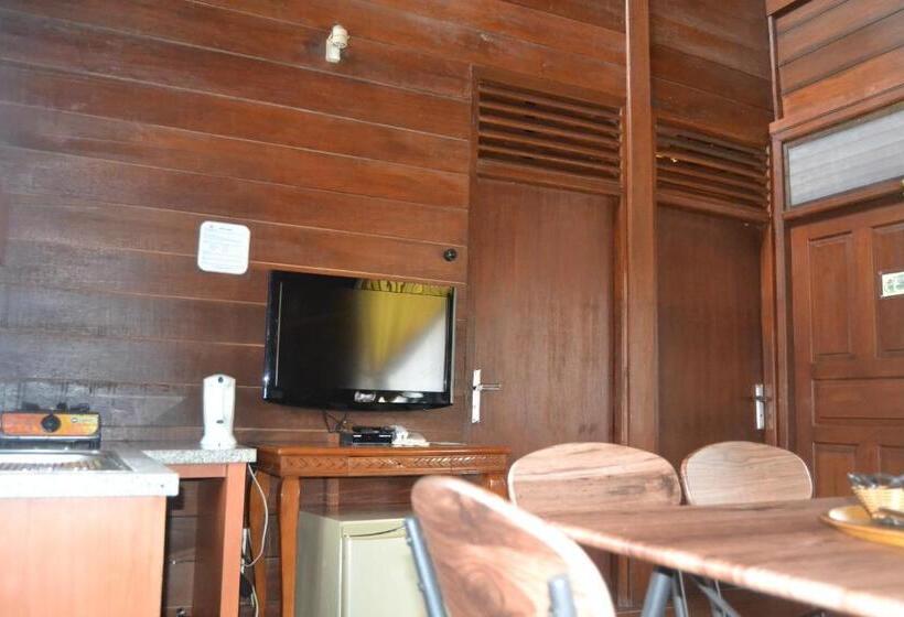 منتجع Citra Cikopo Hotel & Family Cottages