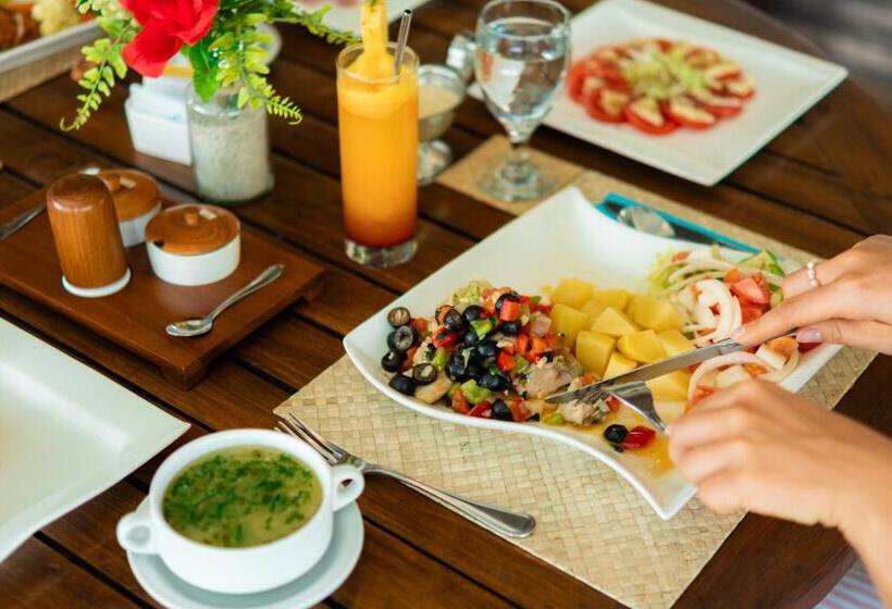 Villa Almarik Resort