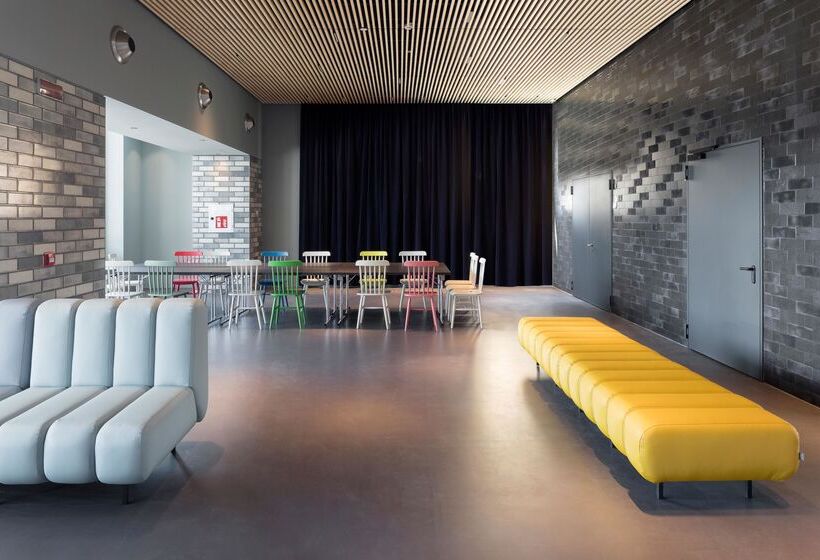 هتل a&o Hostel Venezia Mestre