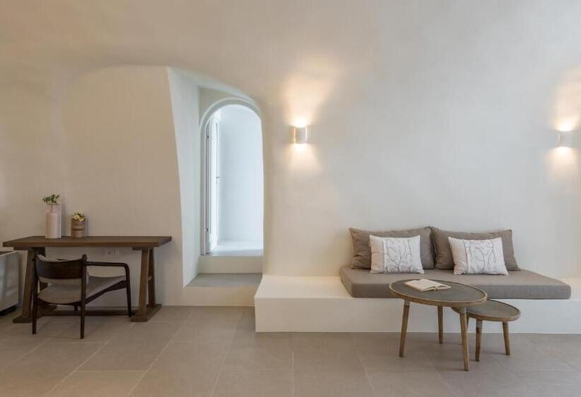 هتل Art Maisons Oia Castle