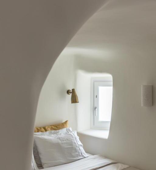 هتل Art Maisons Oia Castle