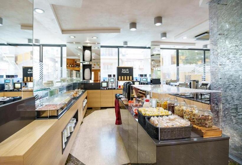 בית מלון כפרי Astor