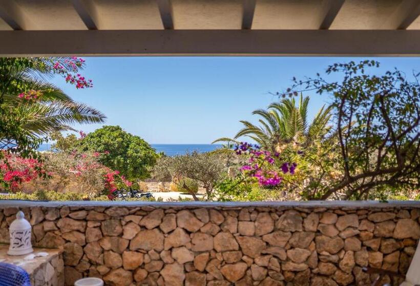 هتل Cupola Bianca Resort